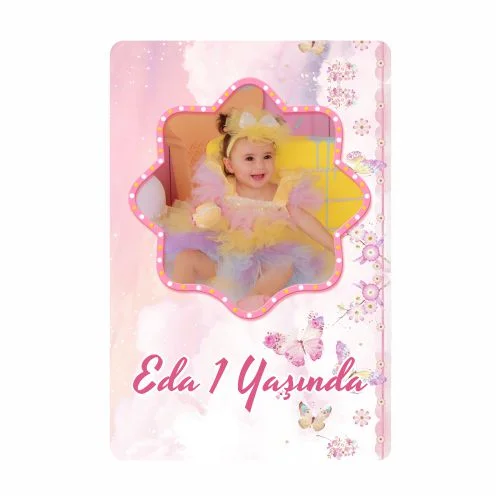 Pembe Kelebek Temalı Doğum Günü Afişi