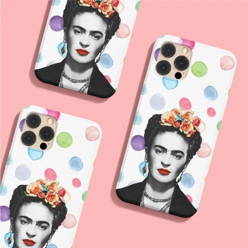 Şık Tasarımlı Telefon Kılıfı