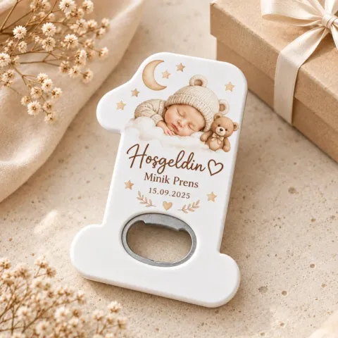Hoş Geldin Bebek Açacak Magnet – Kişiye Özel Yenidoğan Hediyeliği (Bej Ayicik Minik Prens)