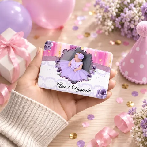 Kişiye Özel Fotoğraflı Lila Pembe Çiçekli Kuşlu Doğum Günü Magneti - 10 Adet