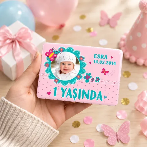 Kişiye Özel Fotoğraflı Pembe Çiçekli Kelebekli Rakamlı Doğum Günü Magneti - 10 Adet